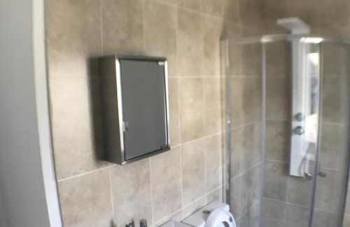 Plymouth House | The White Room