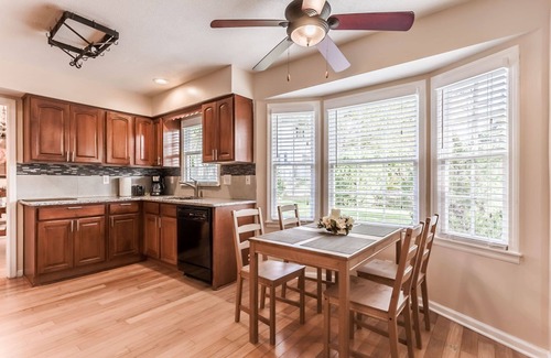 Overland Park House | The whole 3 bedrooms/3 baths single family house in Overland Park with sauna!