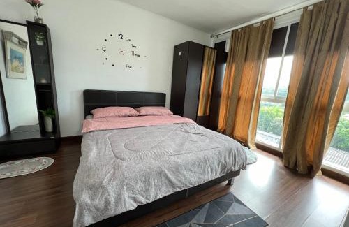 Talat Nuea Apartment | The wide condo by Guide Sabai