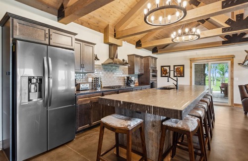 Princeton House | The Wilderness Lodge | Private 440-Acre Luxury Escape Outside of Kansas City