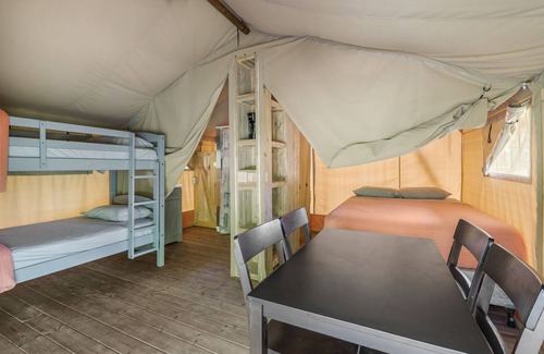 Peace Valley RV Rental | The Willa- our largest accomodation