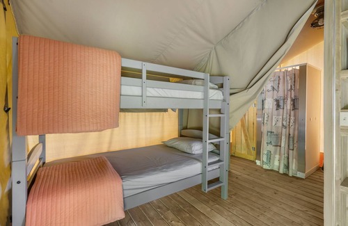 Peace Valley RV Rental | The Willa- our largest accomodation