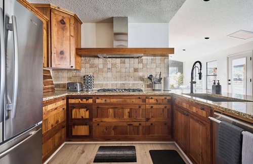 Long Branch Valley House | The Willie House by Lux Tiny Resorts