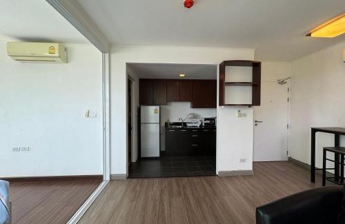 Talat Nuea Apartment | The wind condo