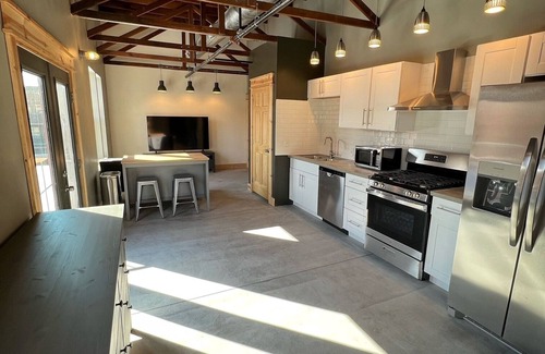 Ogden Apartment | The Windsor on Historic 25th