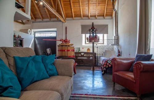 Sao Joao Batista House | The Wine Cellar - A Adega