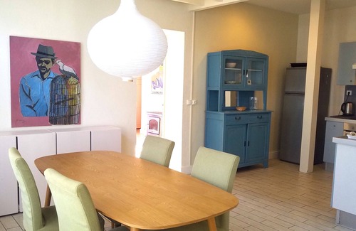 Jurancon Cottage | The Winery on the Clos Mirabel Estate sleeps 6-9 guests