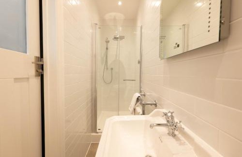 Lenham Hotel | The Wishful Thinker
