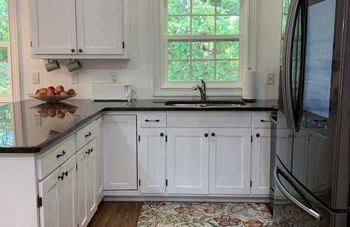 Wedowee House | The “Wood”shop, 2 bedroom loft apartment on a quiet cove.
