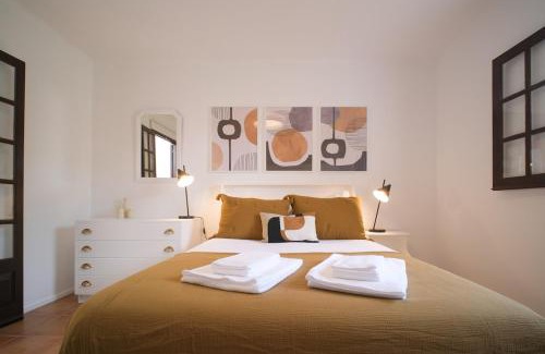 Charneca de Caparica e Sobreda House | The Wooden House near the beach