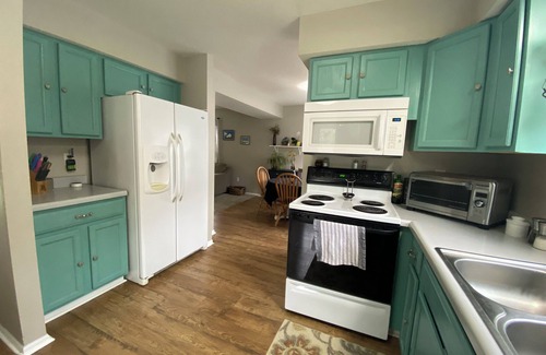 Des Moines House | The Woodland Gateway: minutes to everything and family friendly!