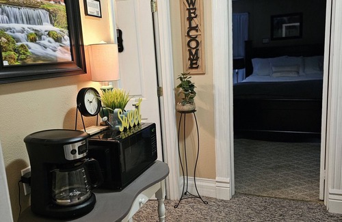 Eminence Other | The Woods and Willow Room. 1 queen bed .cot can be added and private bathroom