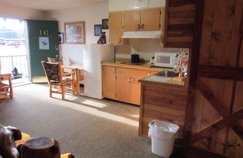 Crescent Hotel | The Woodsman Country Lodge