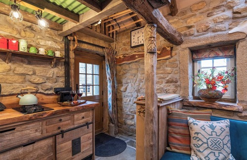 Ilkley Cottage | The Woolcombers is an idyllic and romantic retreat for two situated in Ilkley.
