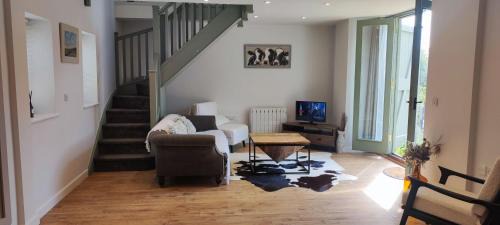 Etchinghill House | The Workshop