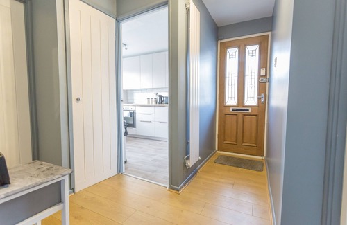 Iffley Apartment | The Wren Suite Apartment