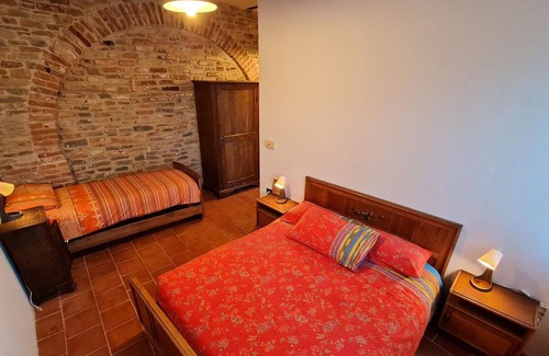 Dogliani Apartment | The Yellow Apartment - I GALLI Agriturismo