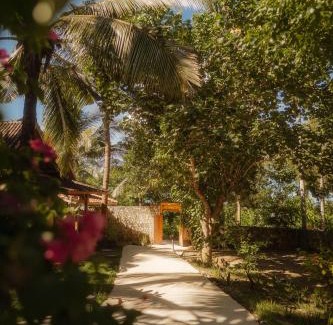 Penida Island House | The Yellow Door Spa Retreat
