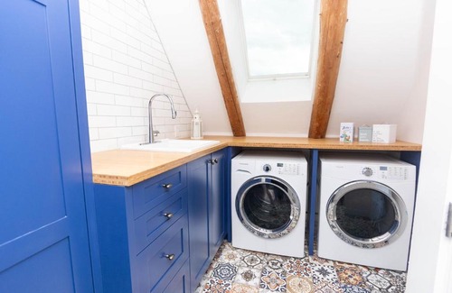 Wellington Bed & Breakfast | The Yellow Room @ Salisbury Barn