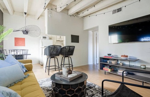 North University Apartment | The Yonder No Service Fees Kitchen 55 TV