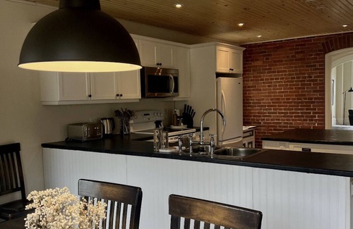 Prince Edward House | The York | Picton | 4 Bedrooms