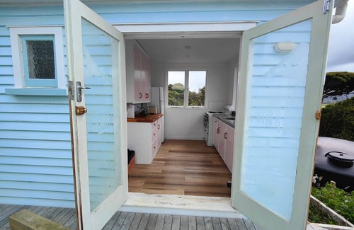 Colac Bay RV Rental | The Yurt at Ōraka Colac Bay