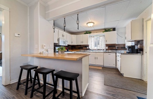 Billings Park House | The Zen Den - A charming 3-bedroom house in Superior/Duluth