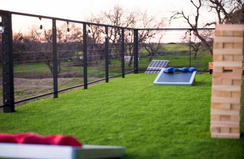 Waco House | The Zephyr Modern Luxe Container Home