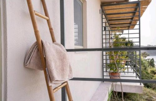Lourdata Apartment | Thea Beachfront Suites in Lourdas beach