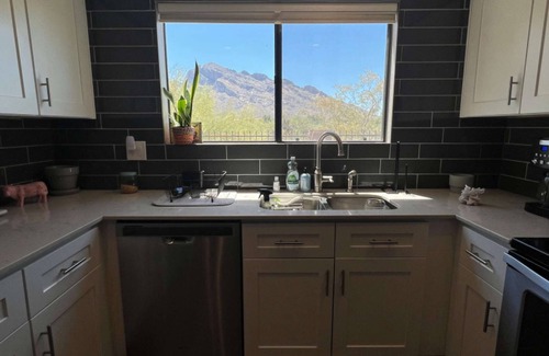 Oro Valley House | TheDesertOasis@ #LambertPark:4BD,Mountain Views,Gym,HOA Pool&Spa,PoolTable,CottonBedding