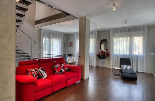Santa Maria in Stelle Apartment | TheGlassHouse LIDO