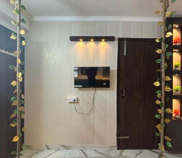 South West Apartment | Thehrav 1bhk