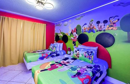 Thousand Oaks House | Themed house with private Game Room and Pool