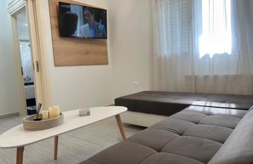 Panaitolion Apartment | THEODORA SUITE SMART KEY BOX by PROJECT 86 IKE