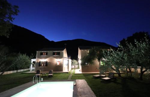 Doukades Apartment | Theonymfi Luxury Villas
