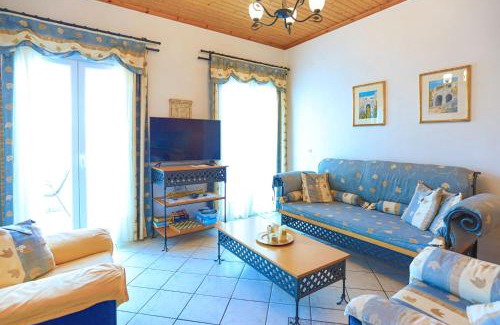 Agios Stefanos Apartment | Theophilos Dio