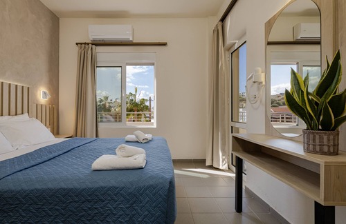 Makrys Tichos House | Theos village apartments