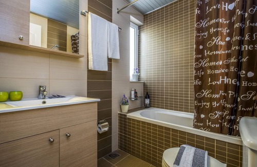 Makrys Tichos House | Theos village apartments