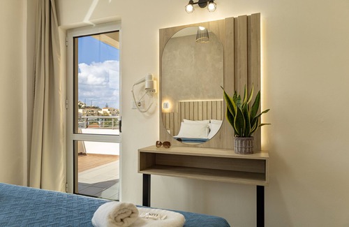 Makrys Tichos House | Theos village apartments