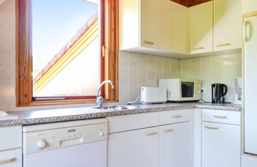 Mauroux House | These tastefully decorated chalets are located in a very well-kept vacation village in a hilly and w