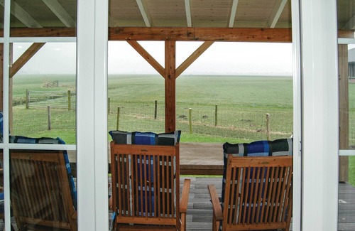 Schellinkhout House | This 6-person vacation home is located in the village of Schellinkhout on the Markermeer lake.