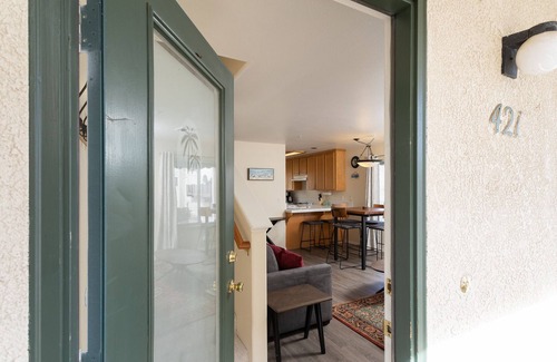 Downtown Condo | This adorable condo is in an unbeatable location - only a couple of blocks.