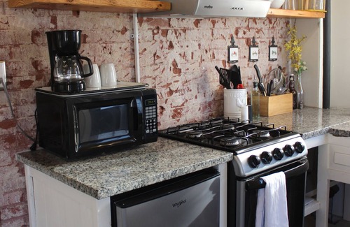 Downtown El Paso Apartment | This apartment is a 1 bedroom(s), 1.5 bathrooms, located in El Paso, TX.
