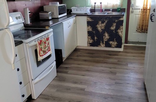 Laval Apartment | This apartment is a 1 bedroom(s), 1 bathrooms, located in Laval, QC.