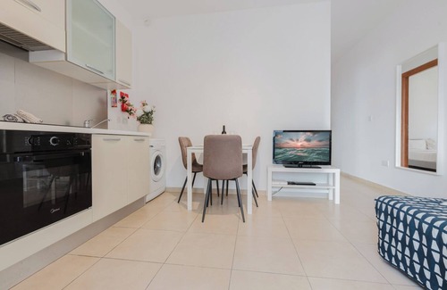 Tower Road Apartment | This apartment is a 1 bedroom(s), 1 bathrooms, located in Tas-Sliema, null.