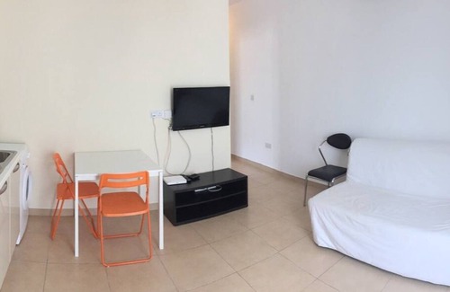 Tower Road Apartment | This apartment is a 1 bedroom(s), 1 bathrooms, located in Tas-Sliema, null.