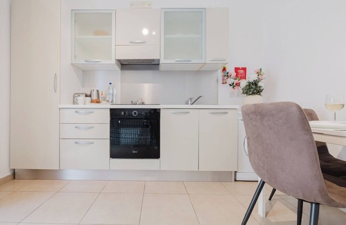 Tower Road Apartment | This apartment is a 1 bedroom(s), 1 bathrooms, located in Tas-Sliema, null.