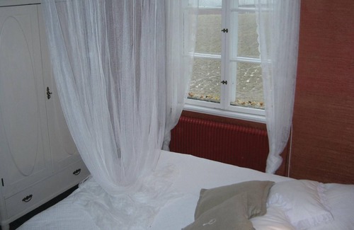 Stjarnhov House | This authentic and beautiful holiday home is situated in an elevated location in a rural area in Stj