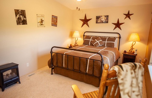 Williams House | This breathtaking one acre property is nestled in a wonderful scenic setting.