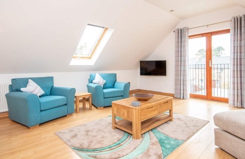 Dornoch Apartment | This central apartment benefits from easy access to Royal Dornoch Golf Club, the beach and the NC500